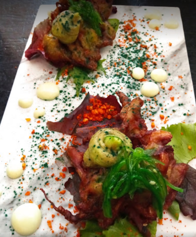 Buñuelos de Gambas con Wakame